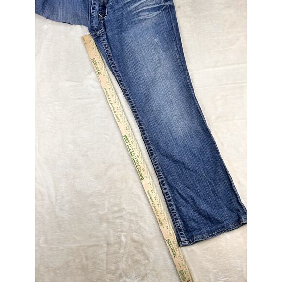 Big Star Women’s Distressed Denim Maddie Mid Rise Fit Size 32L Bootcut - Picture 6 of 9